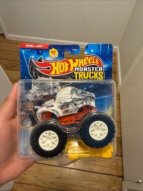 Hot Wheels Monster Truck Rebel-Lion — White & Orange